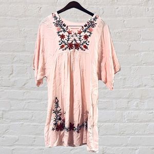 Light pink floral embroidered top (2 for $20) FREE SHIPPING